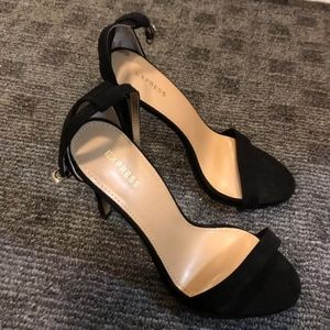 Express-round toe heeled sandals- size 6